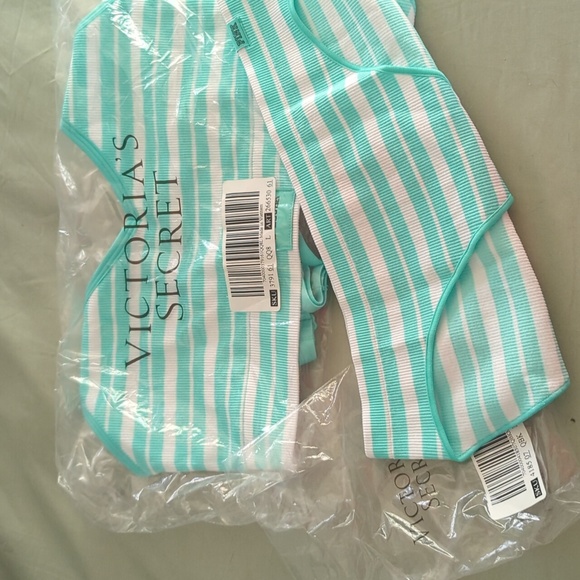 New w/ tags set - Picture 1 of 3